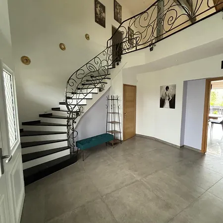 Les Deux Piliers Courthiezy